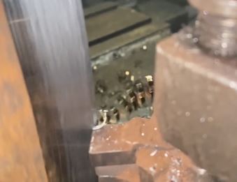 величезний діаметр